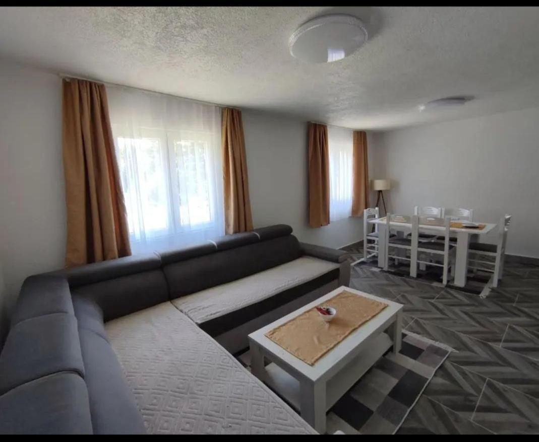 Villa House Bozovic *